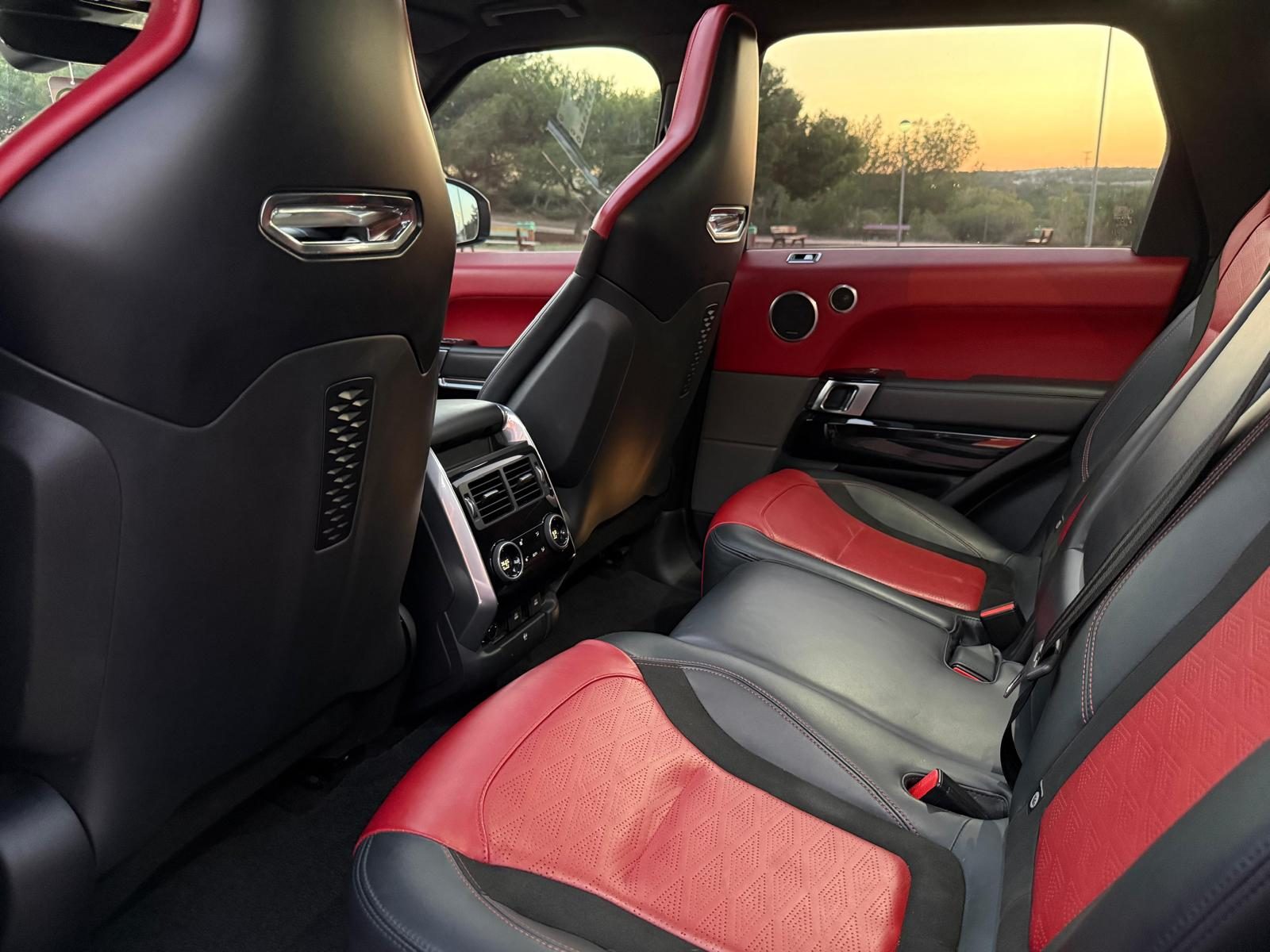 Range Rover Sport SVR panoramic sunroof and rear seats