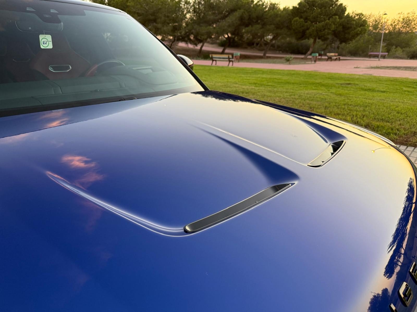 Range Rover Sport SVR bonnet vent detail