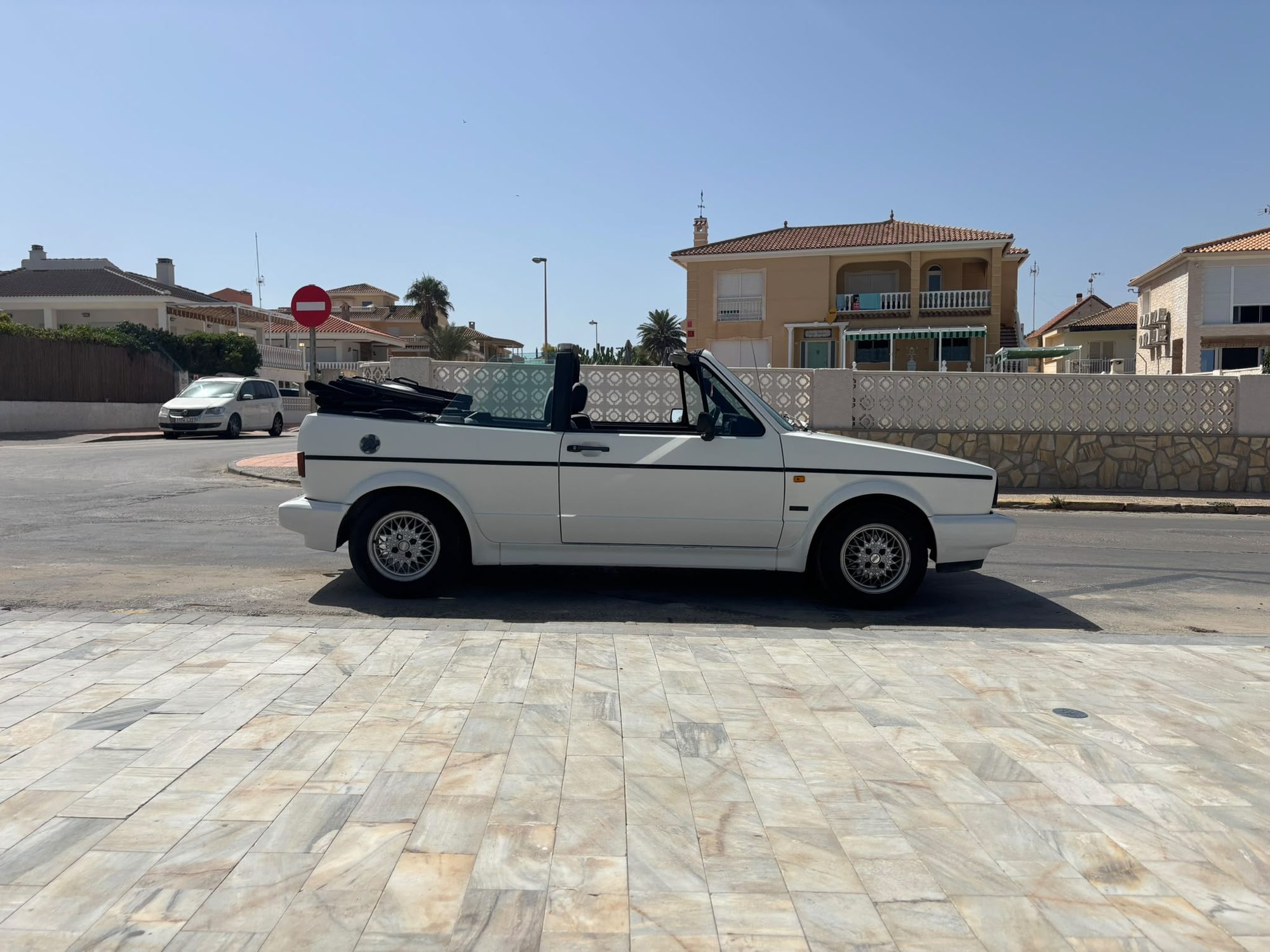 Volkswagen Golf Cabriolet exterior detail