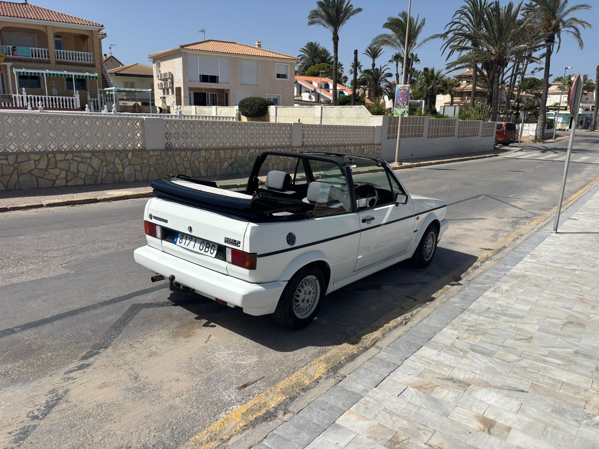 Volkswagen Golf Cabriolet exterior detail